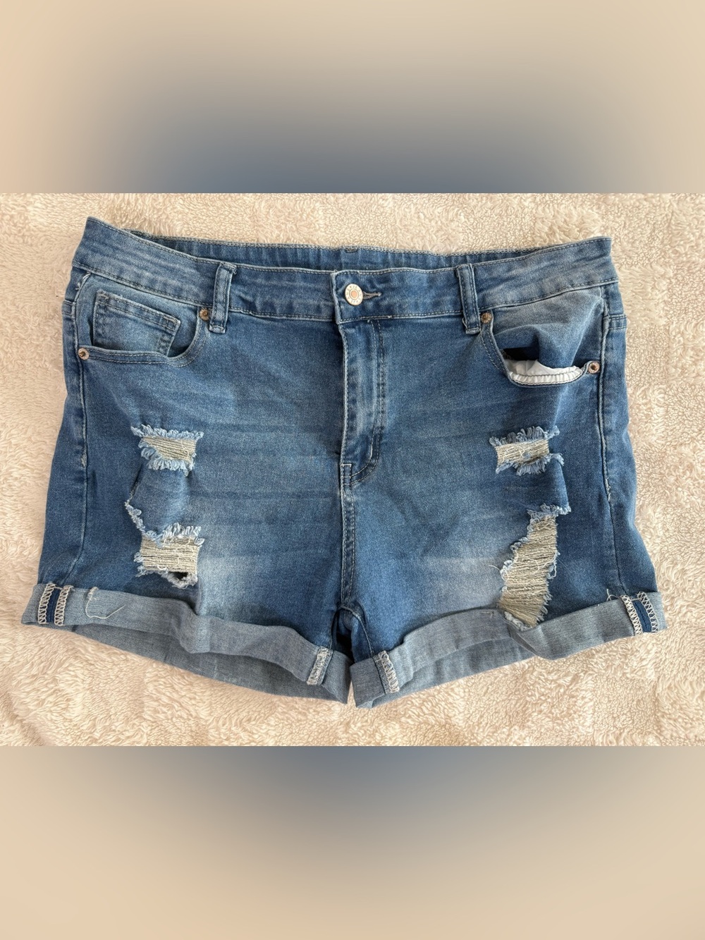 luvamia Women’s XL Ripped High Waisted Denim Shorts Cuffed Hem